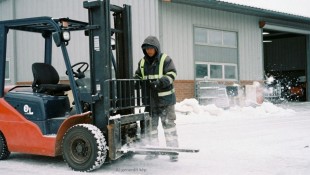 Védőruházatok a fagyos munkakörülményekre